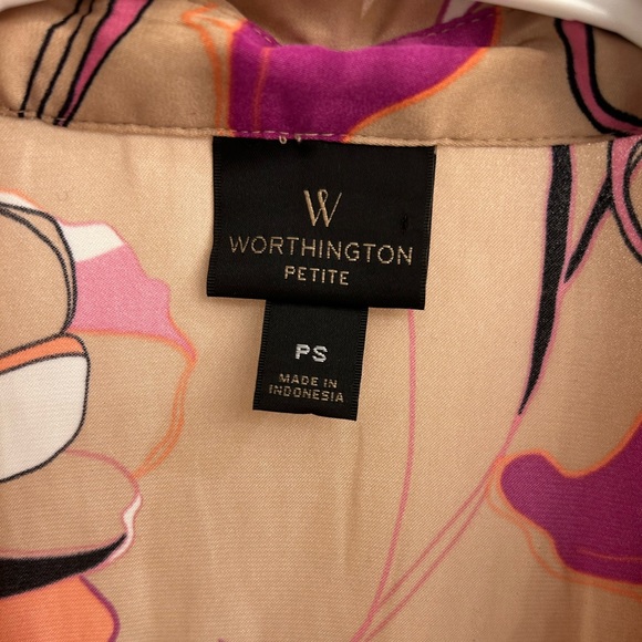 Worthington Petite Swirl Print Blouse💗 - Picture 2 of 5
